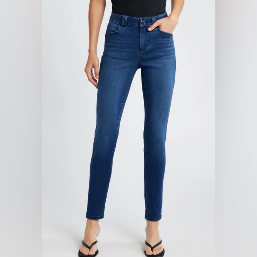 NWT | 1822 Denim Slim High-Rise Skinny Jeans in Dark Blue